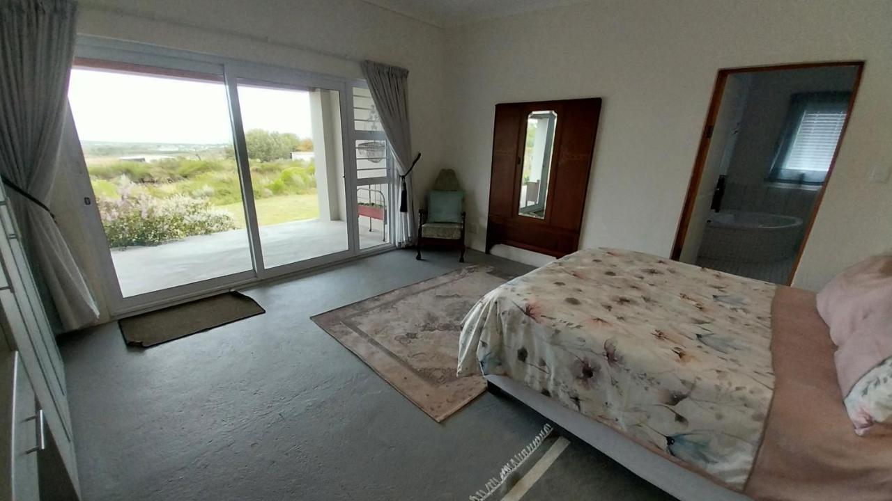 Вилла Blombos Self-Catering House Franskraalstrand Экстерьер фото